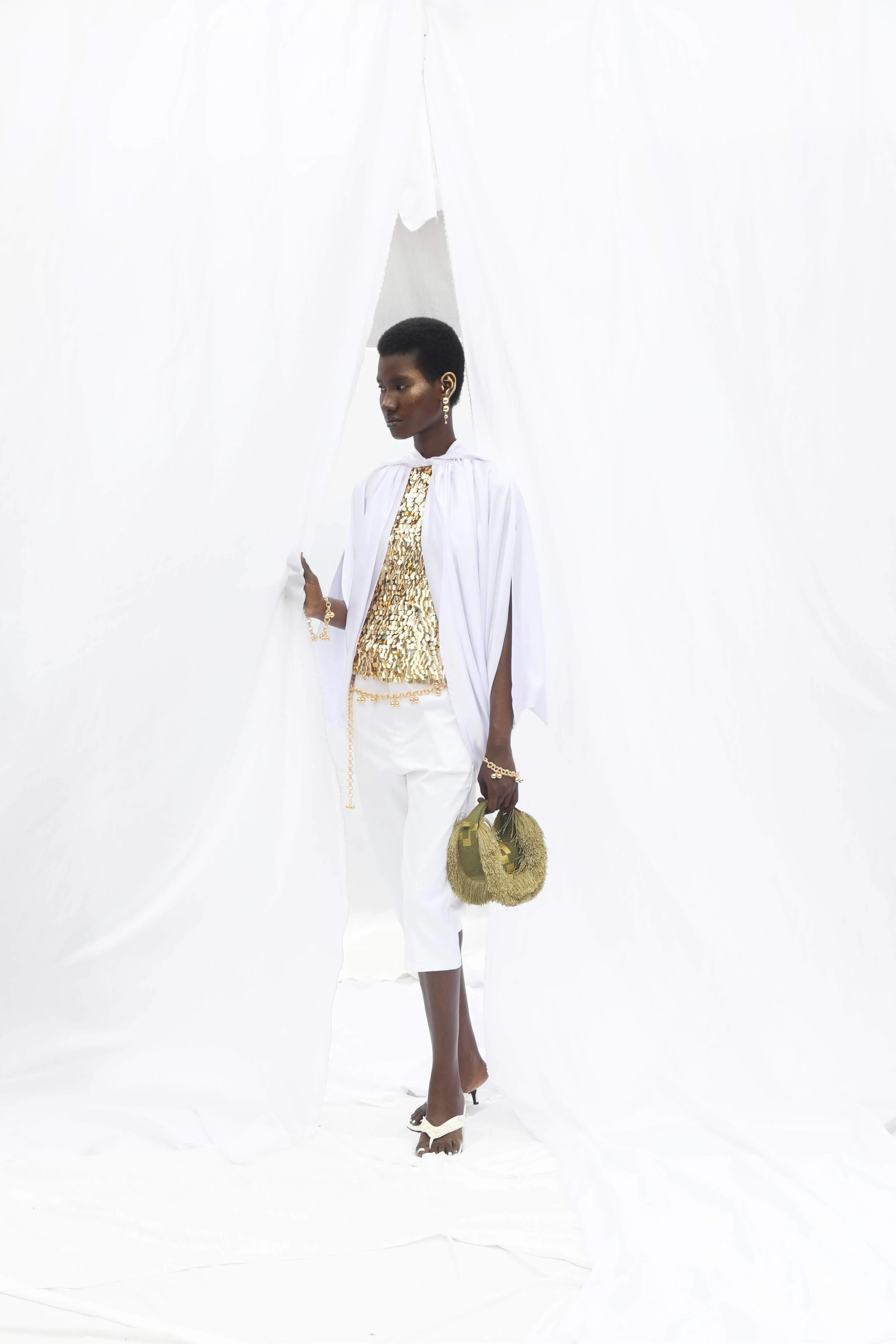 Shine Cape - Image 3